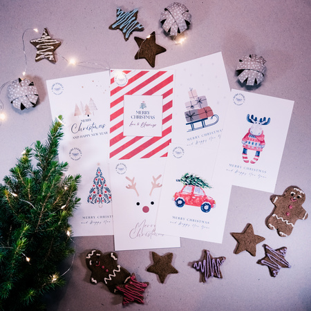 Świąteczny zestaw prezentowy | 3 świece stołowe i ceramiczny świecznik | 100% wosk pszczeli