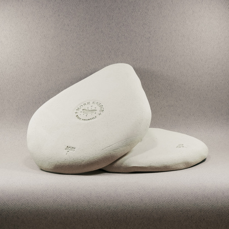 Zestaw - świecznik ceramiczny do dużych świec (stołowych) i podstawka do grubych świec słupkowych | Ręcznie wykonane | Minimalistyczny design