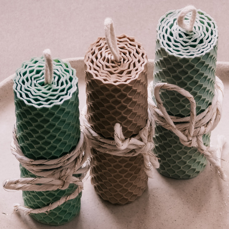 Gruba świeca słupkowa pistacjowa | Naturalna świeca z wosku pszczelego | 100% wosk pszczeli